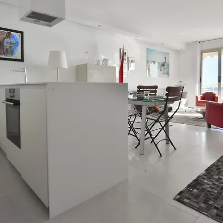 Kikiloue2-bedroom With 2 Bathroomsterrace With Breathtaking Sea View