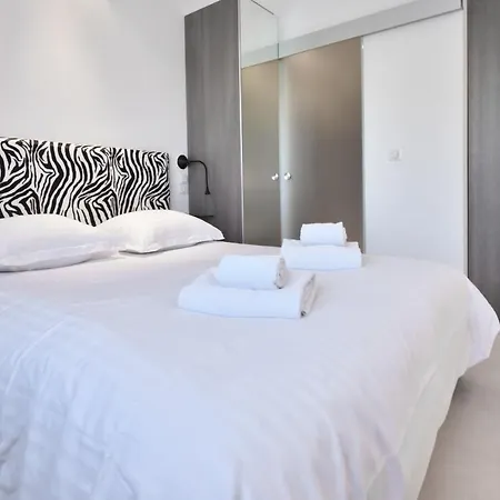 Apartment Kikiloue2-bedroom With 2 Bathroomsterrace With Breathtaking Sea View Cannes